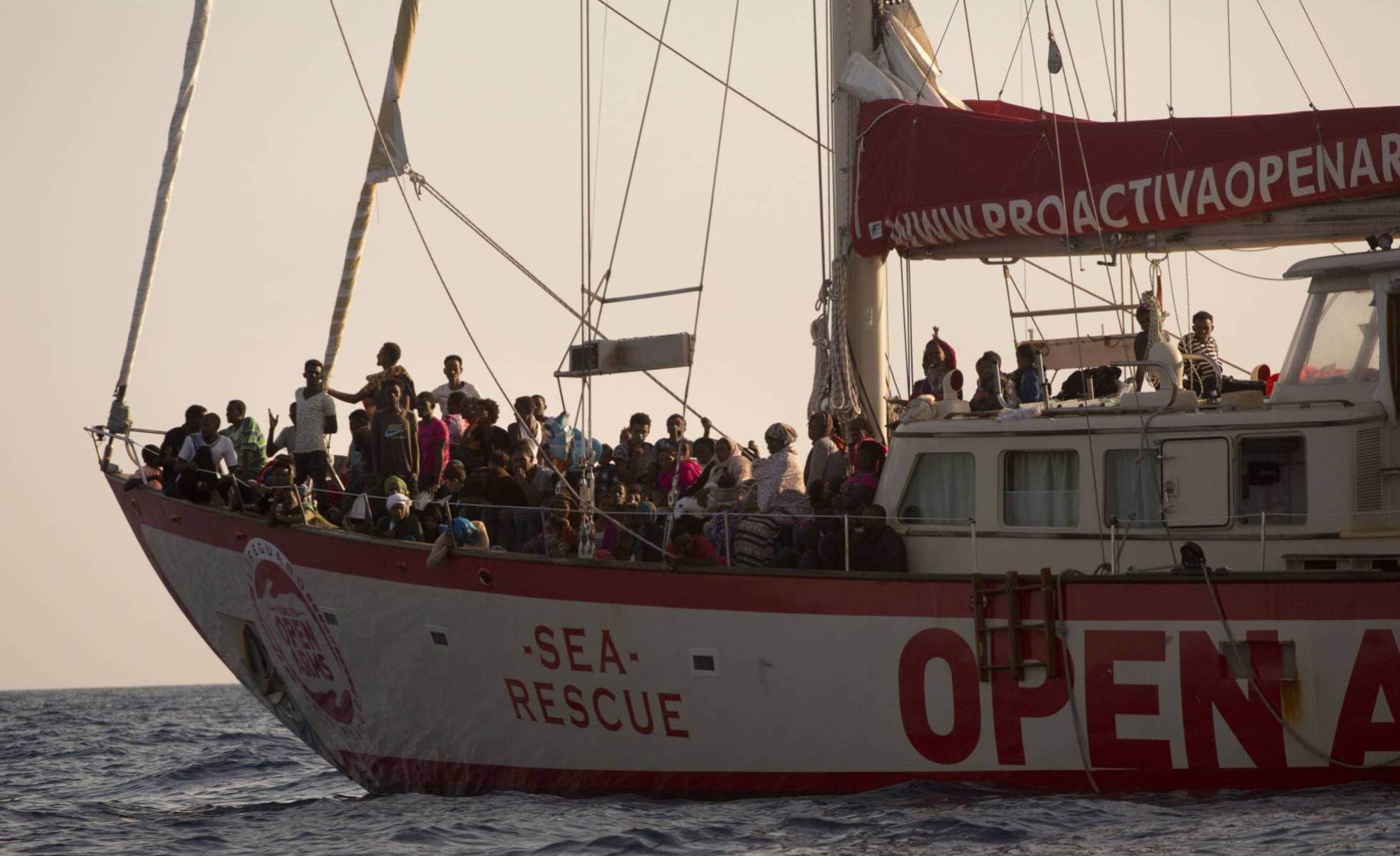 “Open Arms”, ein ziviles Rettungsschiff, im Mittelmeer gestrandet