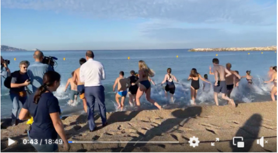 Ein Screenshot von dem Facebook Live Video ist zu sehen. Ein Screenshot von dem Facebook Live Video ist zu sehen.