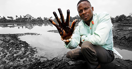 Das durch Öl-Förderung verschmutzte Niger-Delta